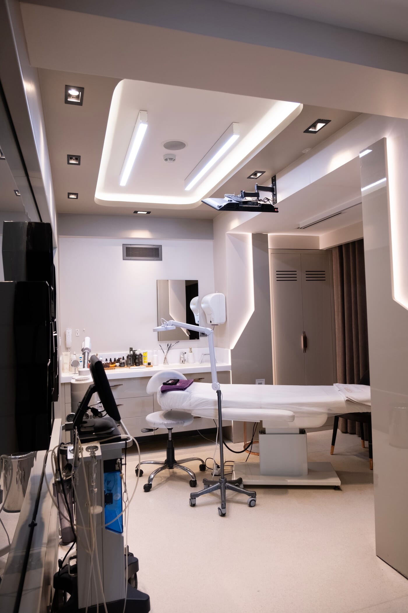 Interior of the Aestetic Istanbul clinic